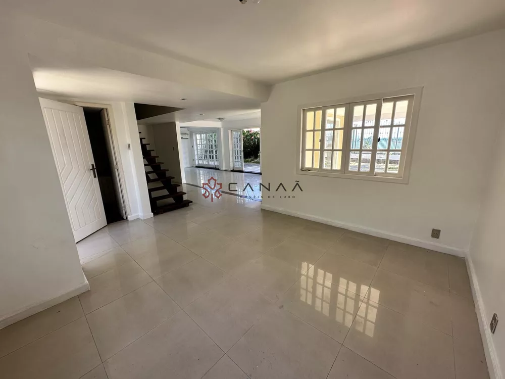 Casa, 4 quartos, 300 m² - Foto 19