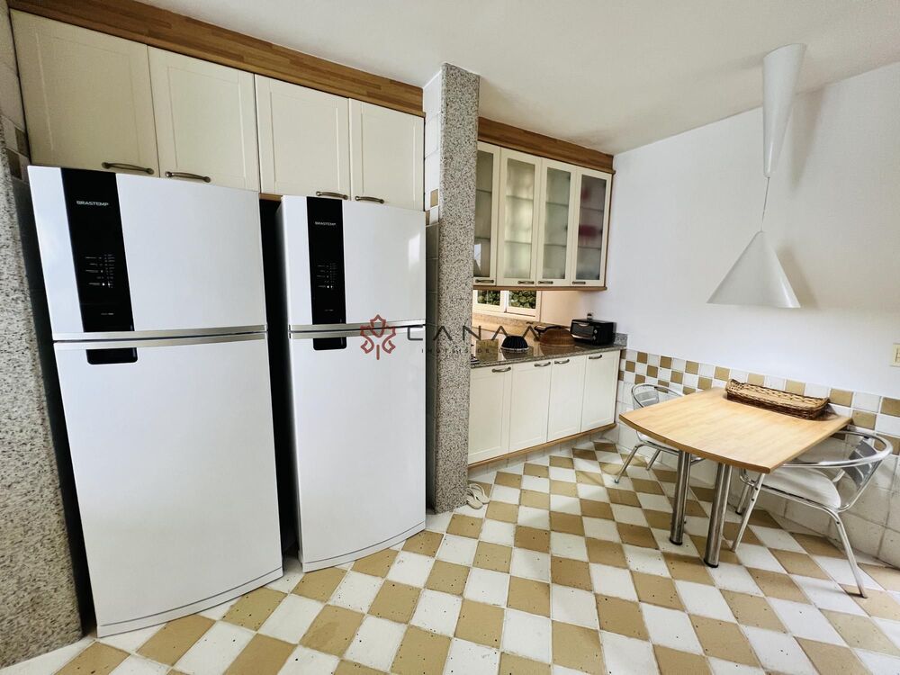 Casa para lancamento com 6 quartos, 600m² - Foto 1