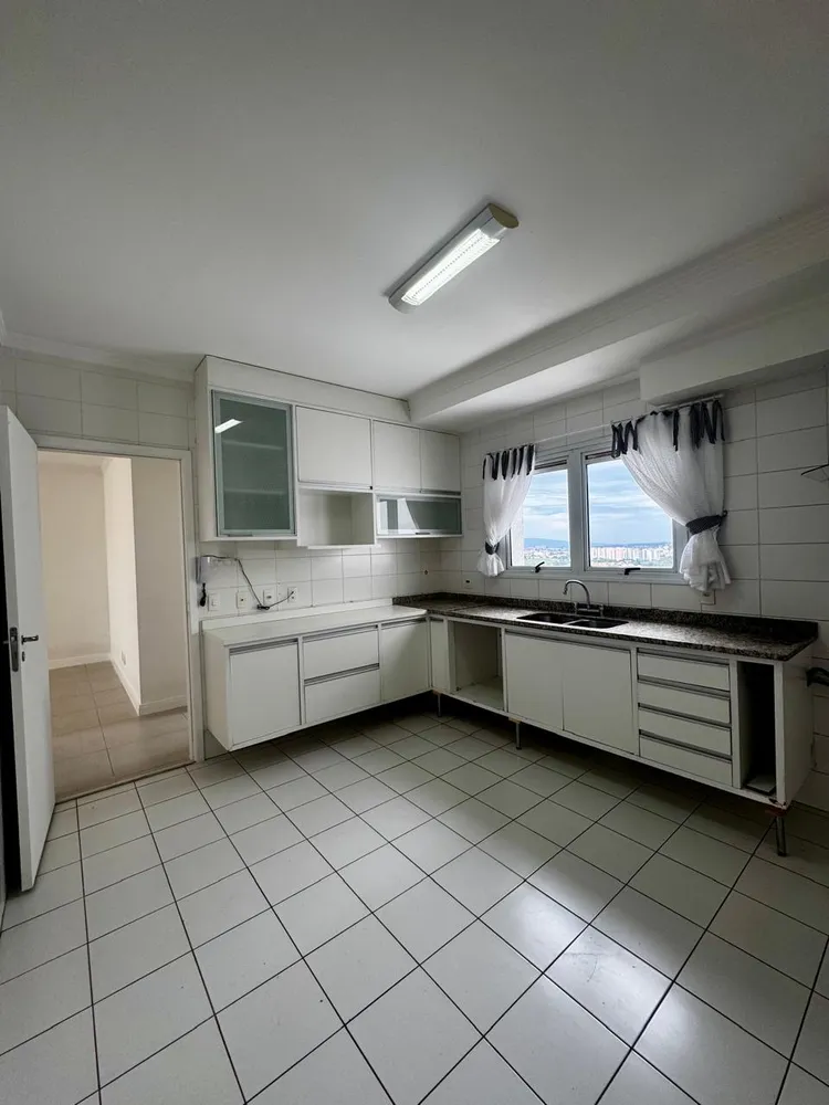 Apartamento, 3 quartos, 194 m² - Foto 9