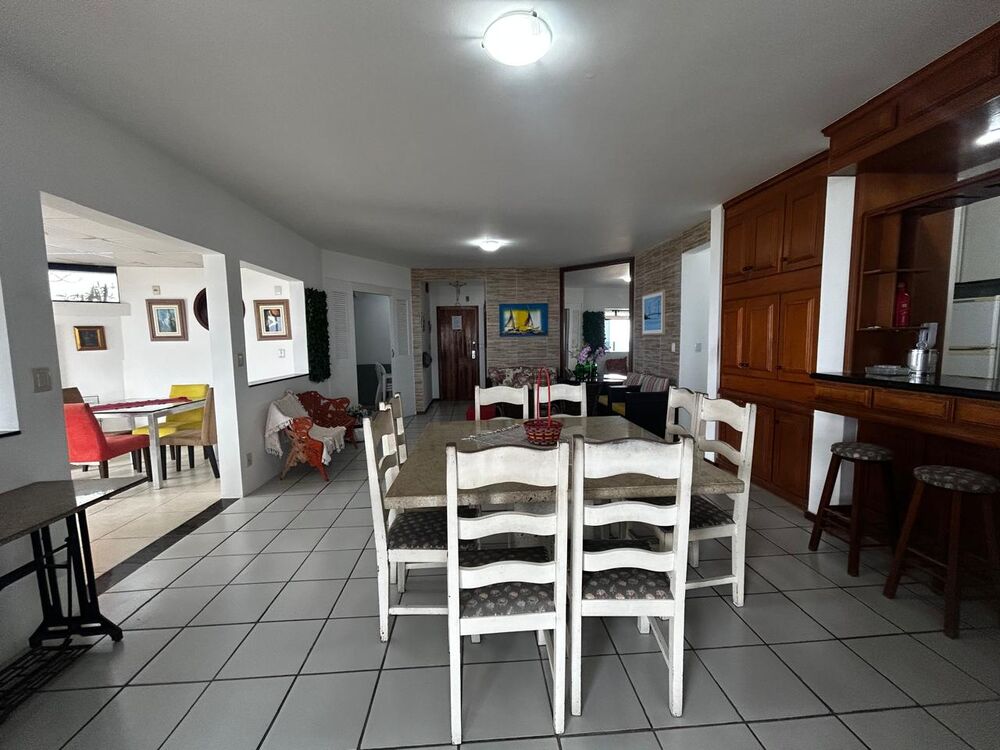 Cobertura, 4 quartos, 216 m² - Foto 1