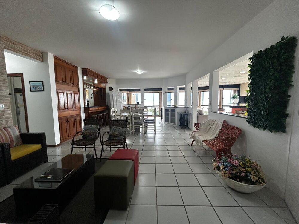 Cobertura, 4 quartos, 216 m² - Foto 2