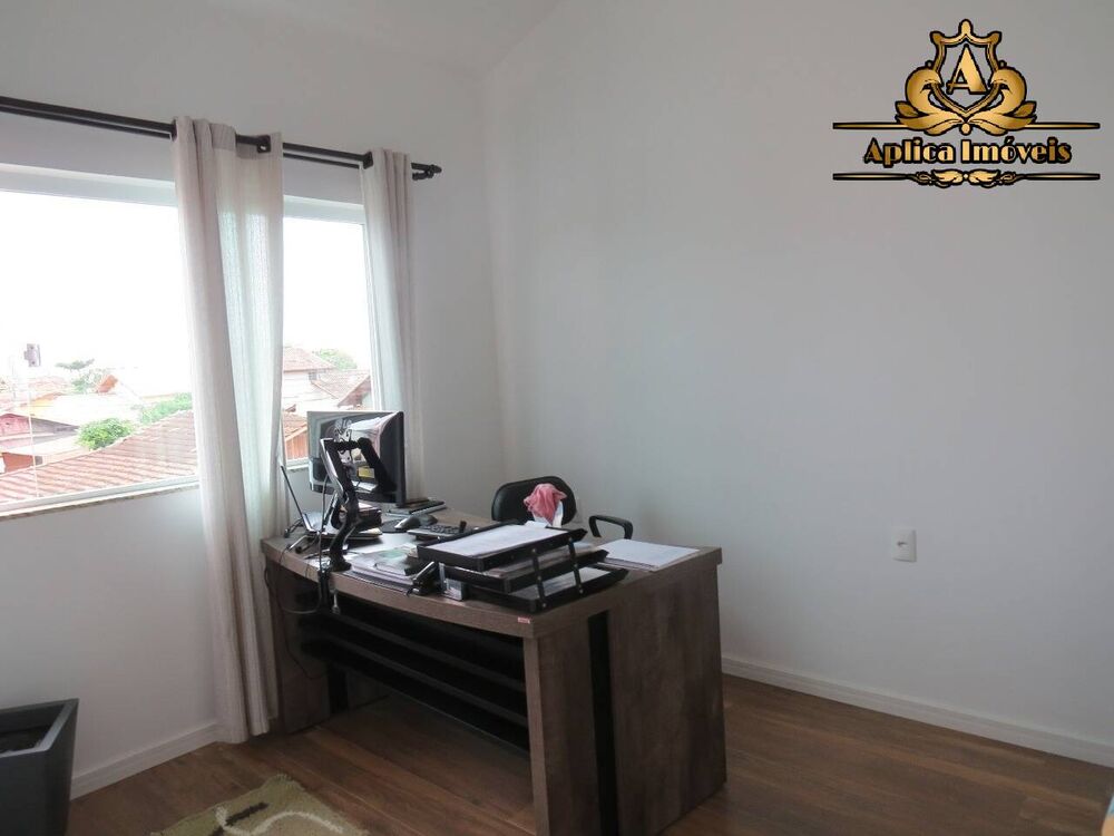 Casa, 3 quartos, 206 m² - Foto 2