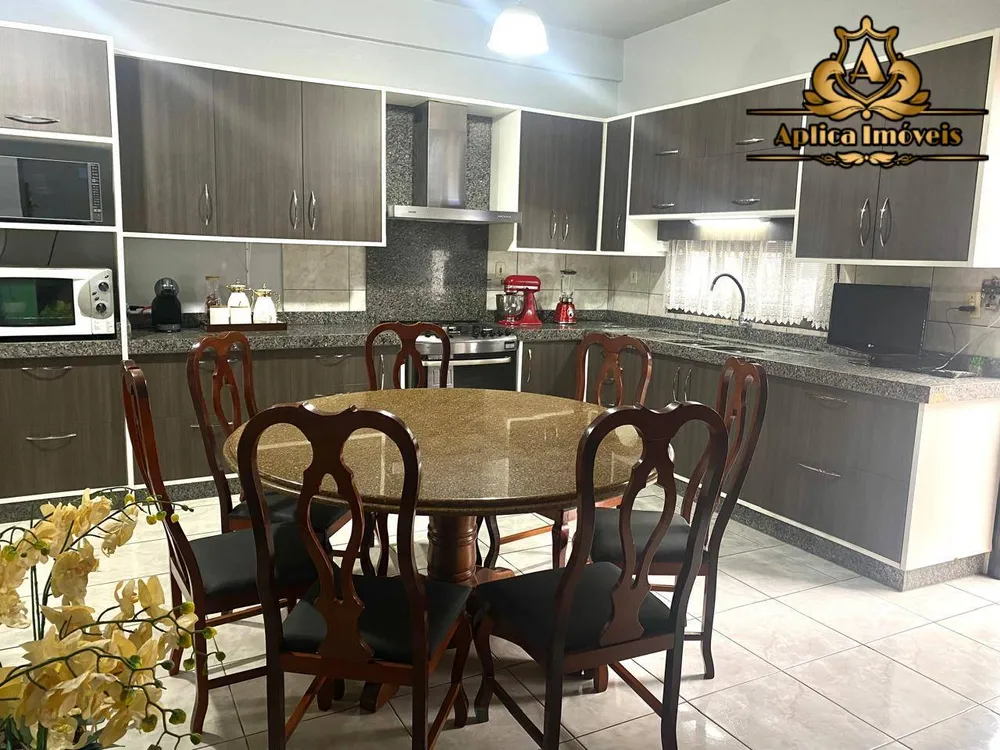 Casa, 3 quartos, 147 m² - Foto 2