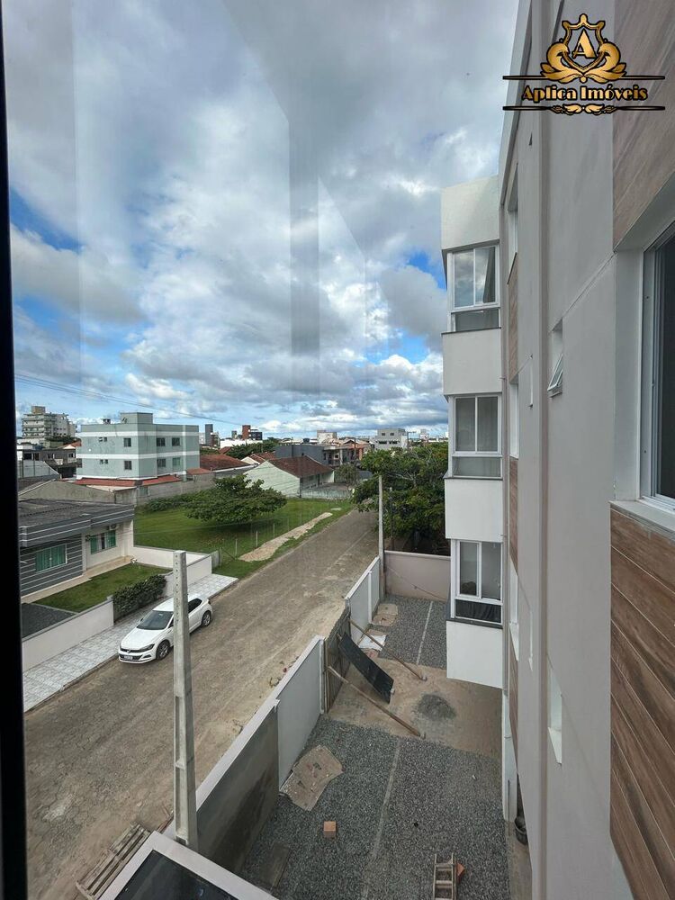 Apartamento à venda com 2 quartos, 72m² - Foto 4
