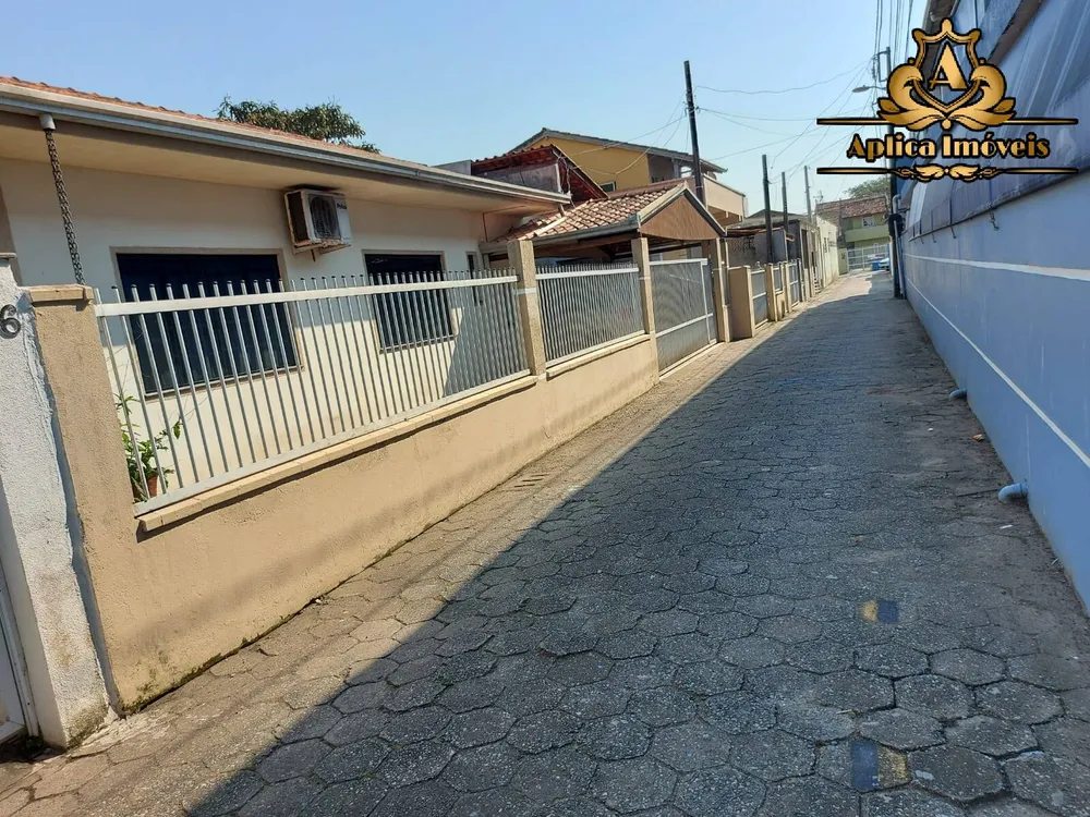 Casa, 3 quartos, 90 m² - Foto 2