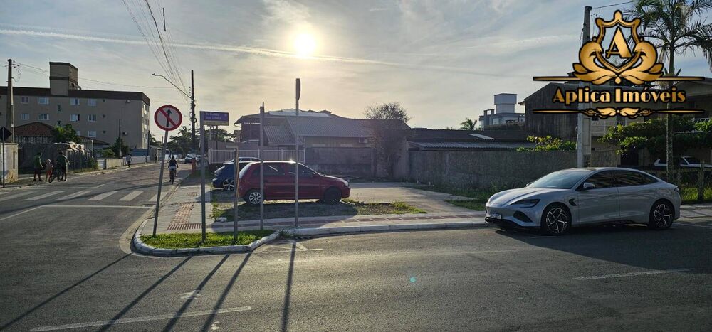 Terreno à venda, 300m² - Foto 1