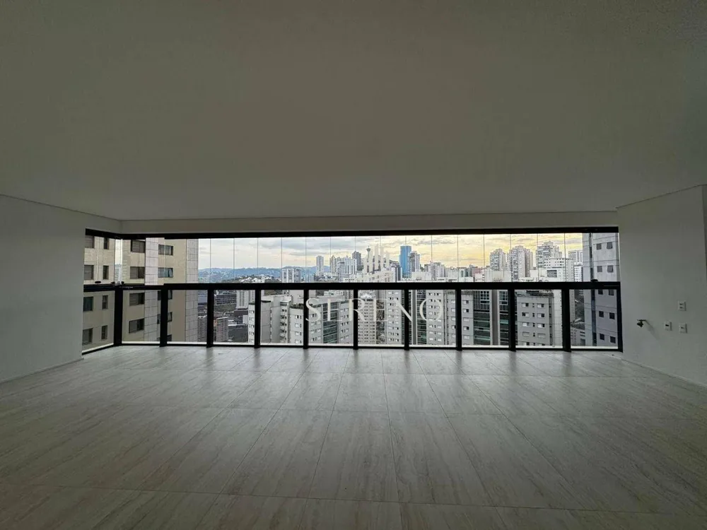 Apartamento, 4 quartos, 202 m² - Foto 1
