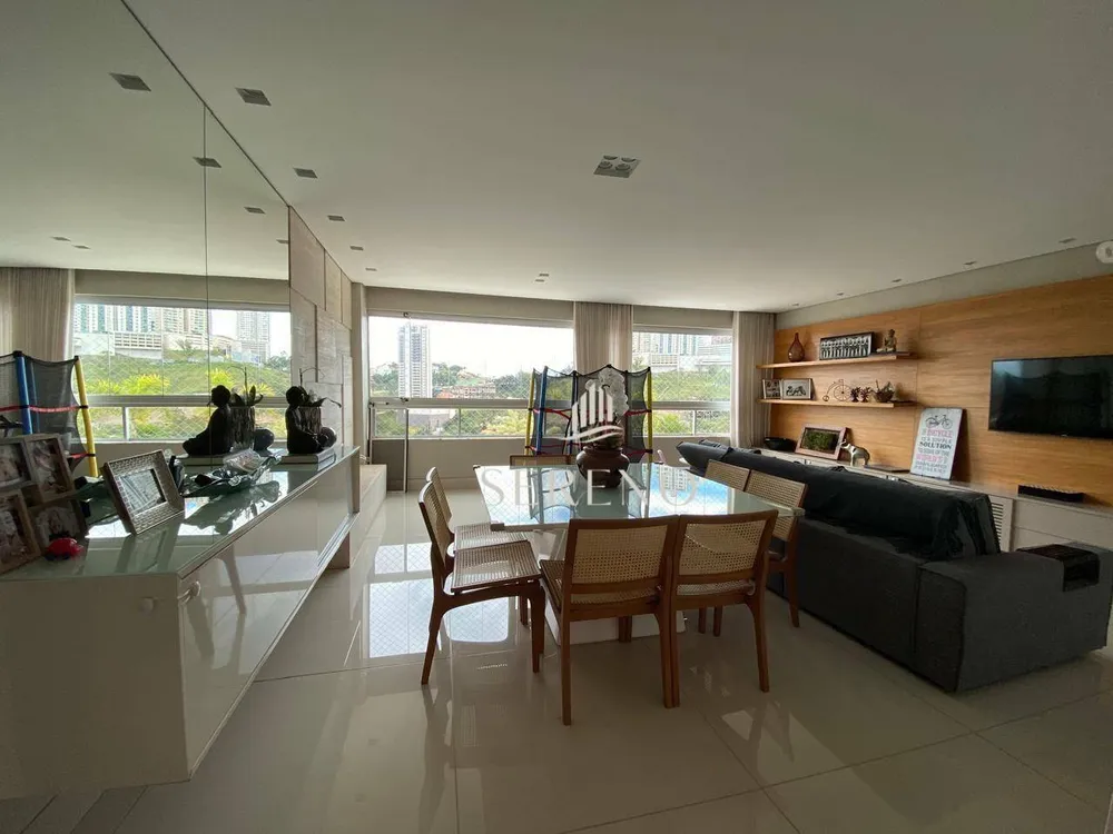 Apartamento, 3 quartos, 145 m² - Foto 1