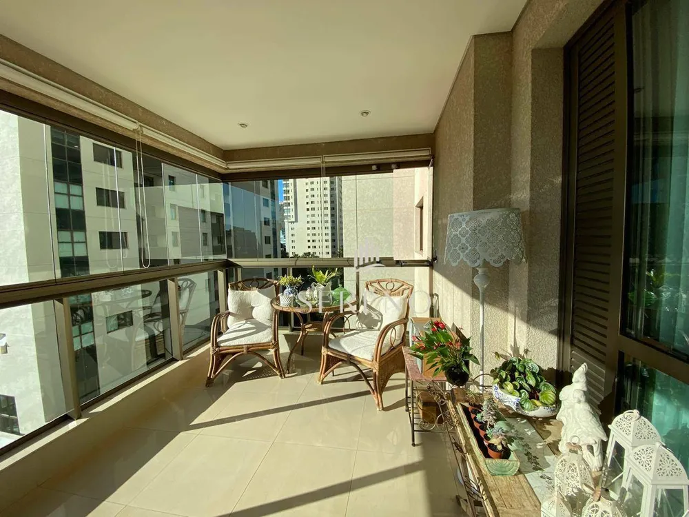 Apartamento, 4 quartos, 244 m² - Foto 2