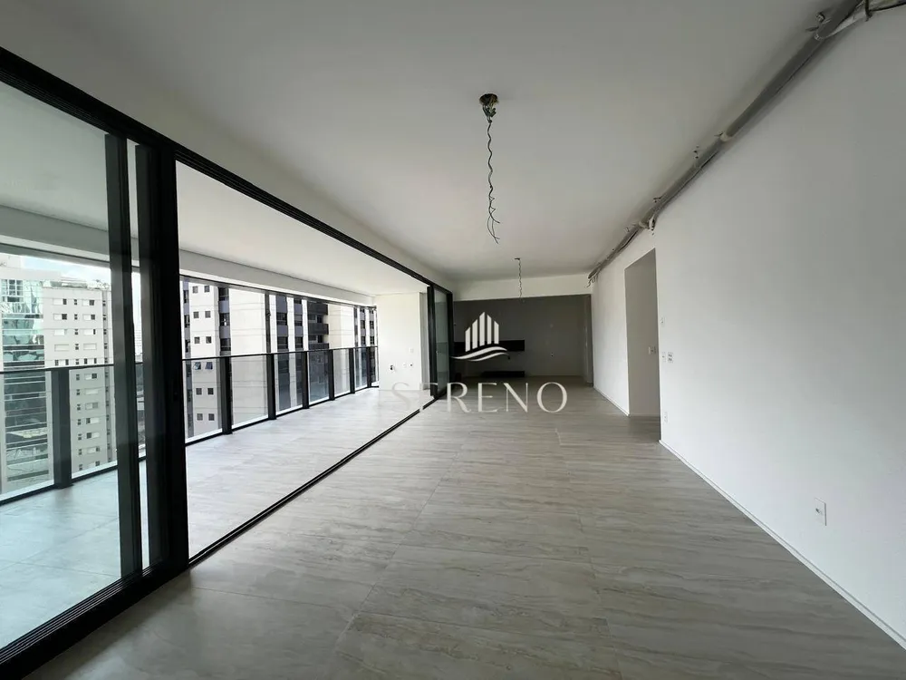 Apartamento, 4 quartos, 202 m² - Foto 1