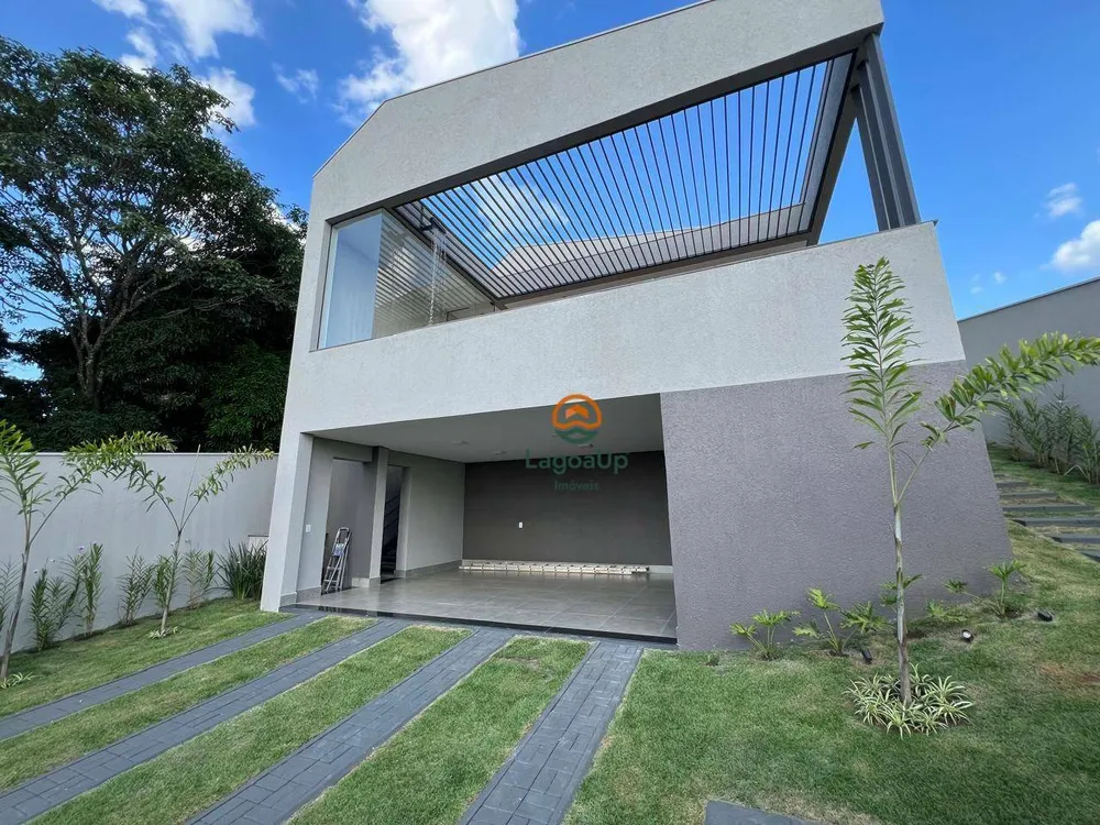 Casa, 4 quartos, 240 m² - Foto 1