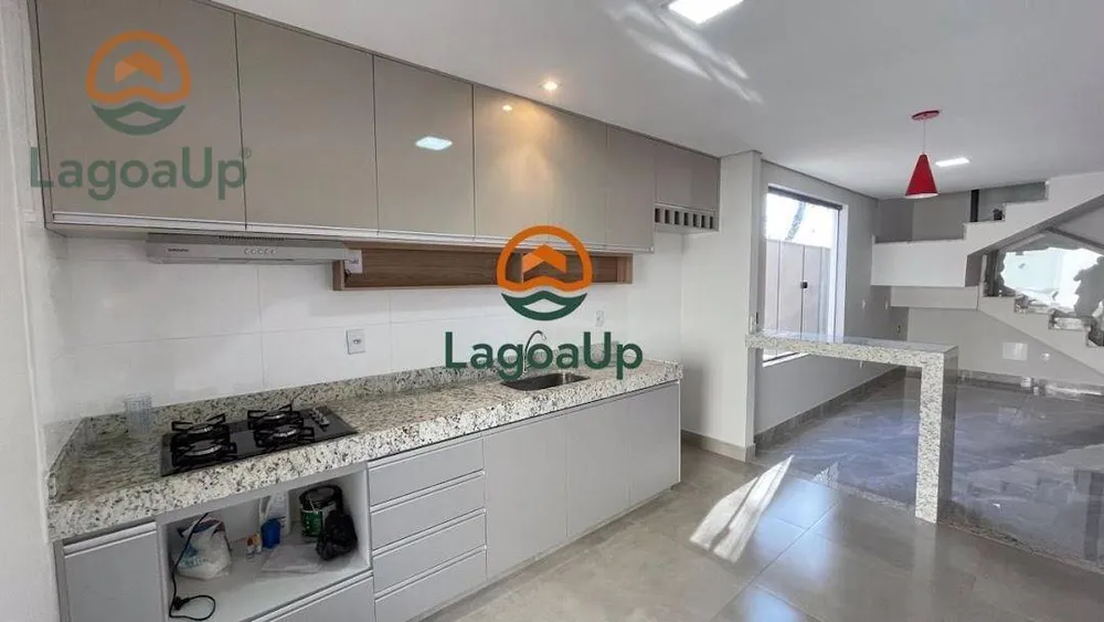 Casa, 3 quartos, 168 m² - Foto 2