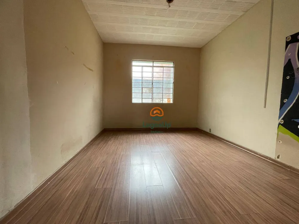 Casa, 3 quartos, 230 m² - Foto 3