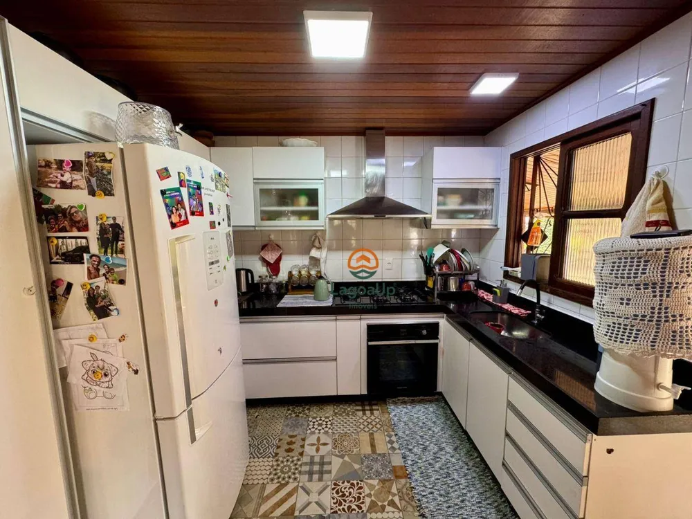 Casa, 3 quartos, 252 m² - Foto 5