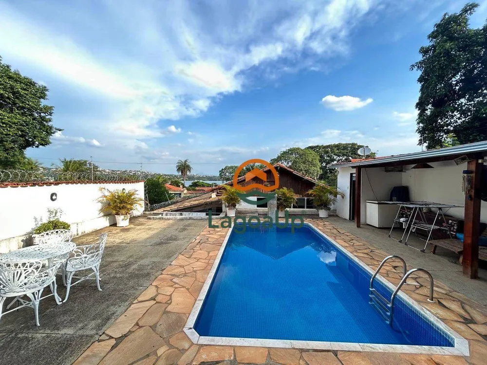 Casa, 3 quartos, 280 m² - Foto 1