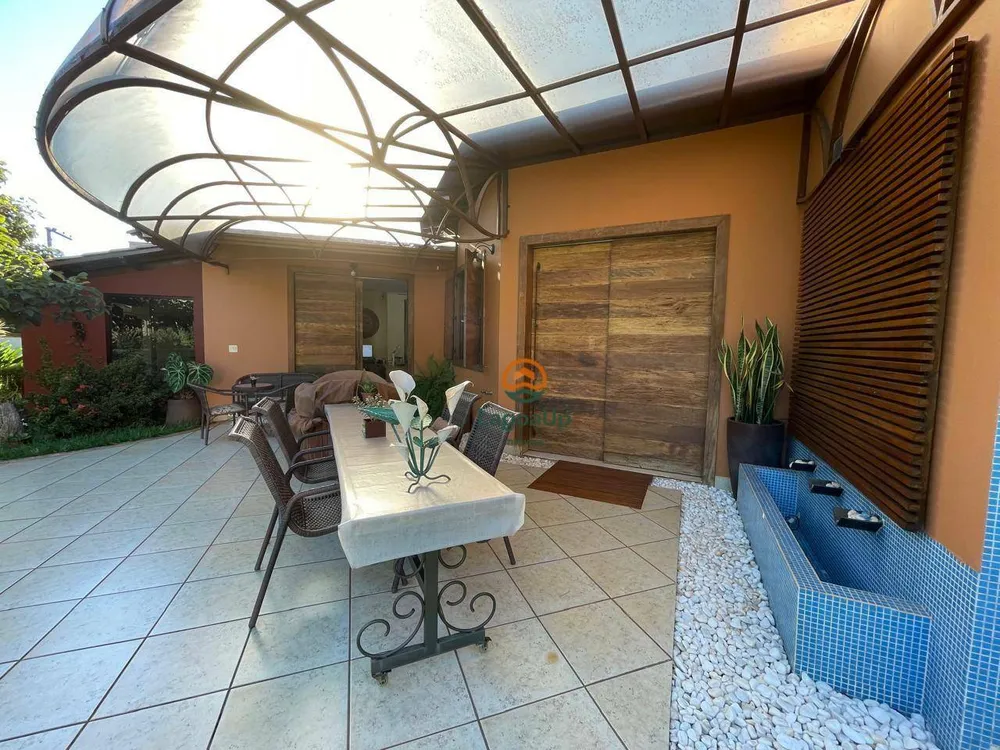 Casa, 3 quartos, 261 m² - Foto 8