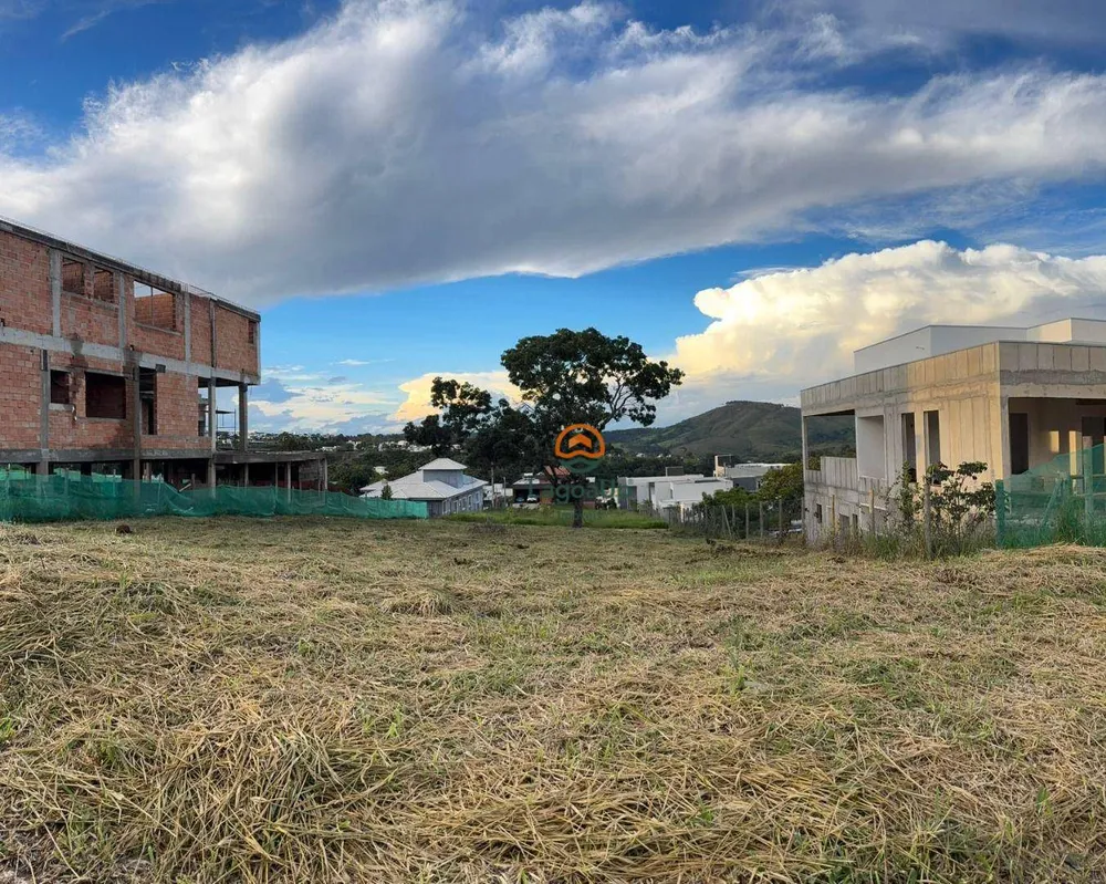 Loteamento e Condomínio, 1000 m² - Foto 1