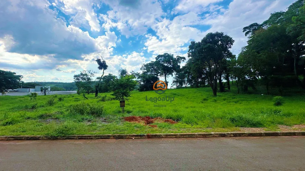 Loteamento e Condomínio, 1000 m² - Foto 1