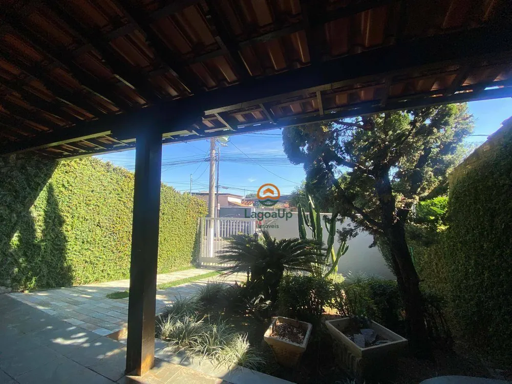 Casa, 4 quartos, 168 m² - Foto 1