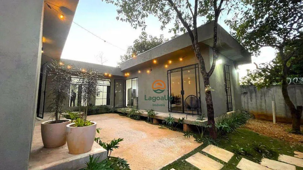Casa, 4 quartos, 290 m² - Foto 1