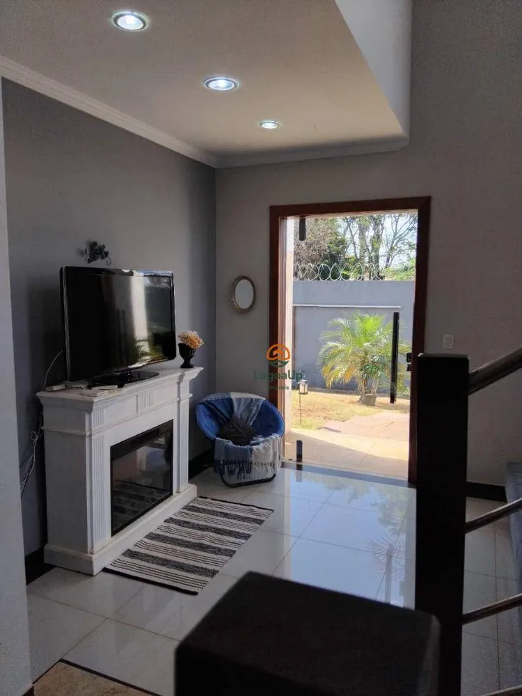 Casa, 3 quartos, 180 m² - Foto 3
