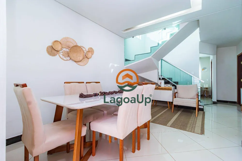 Casa, 4 quartos, 142 m² - Foto 1