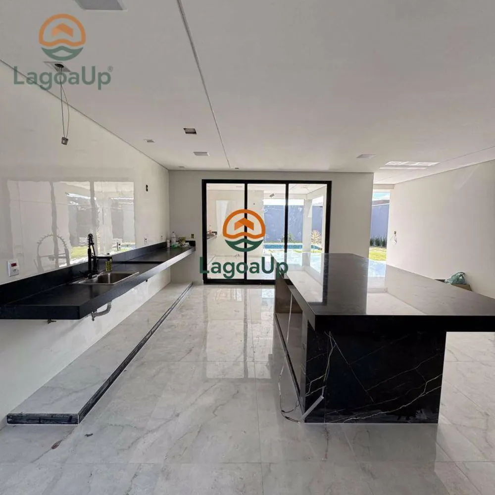 Casa, 4 quartos, 273 m² - Foto 1