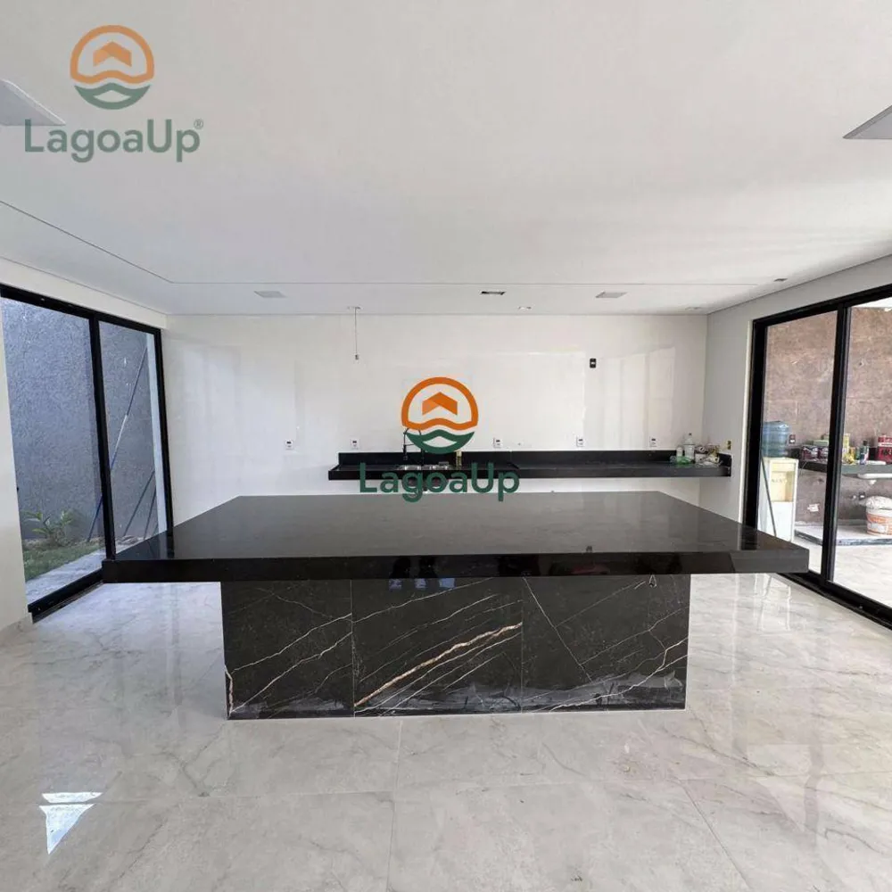 Casa, 4 quartos, 273 m² - Foto 2