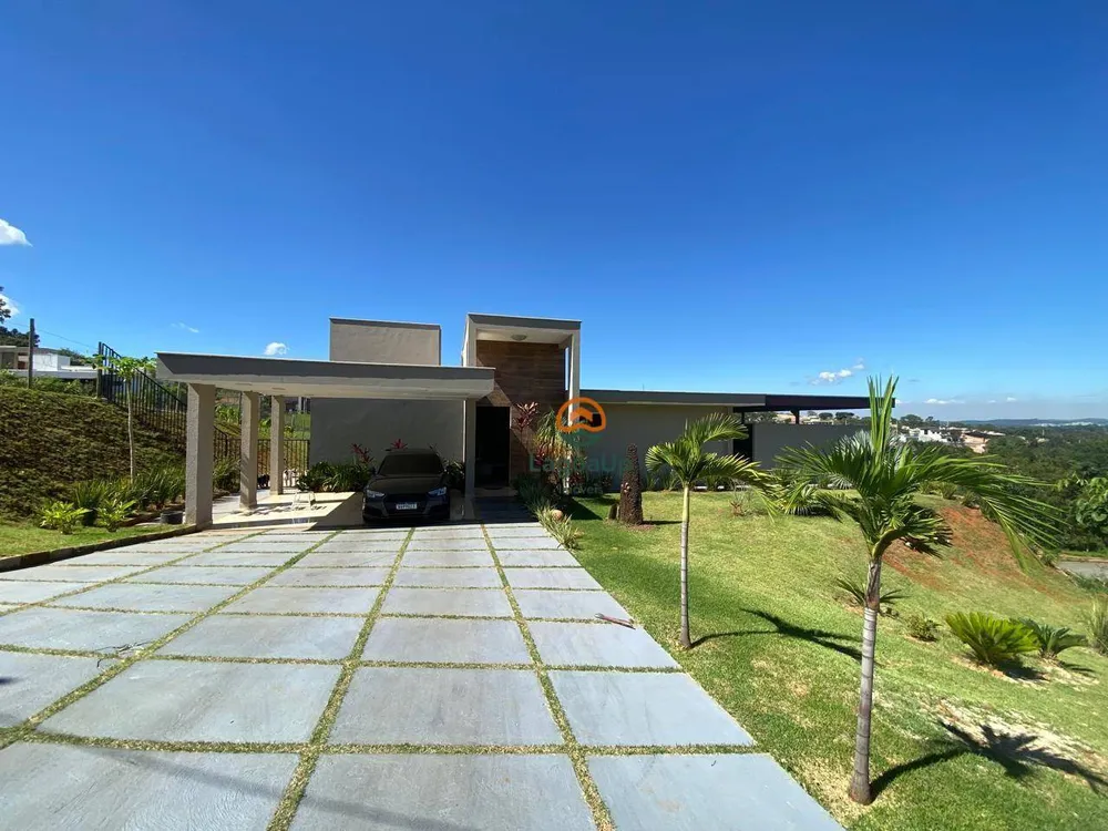 Casa, 4 quartos, 197 m² - Foto 1