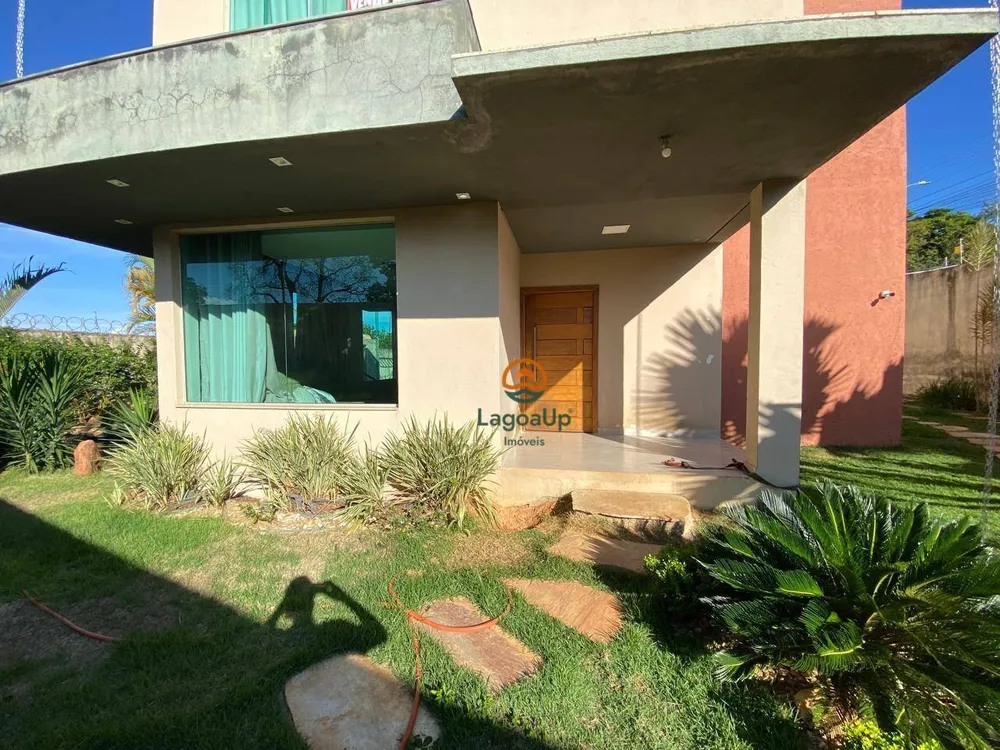 Casa, 3 quartos, 246 m² - Foto 3