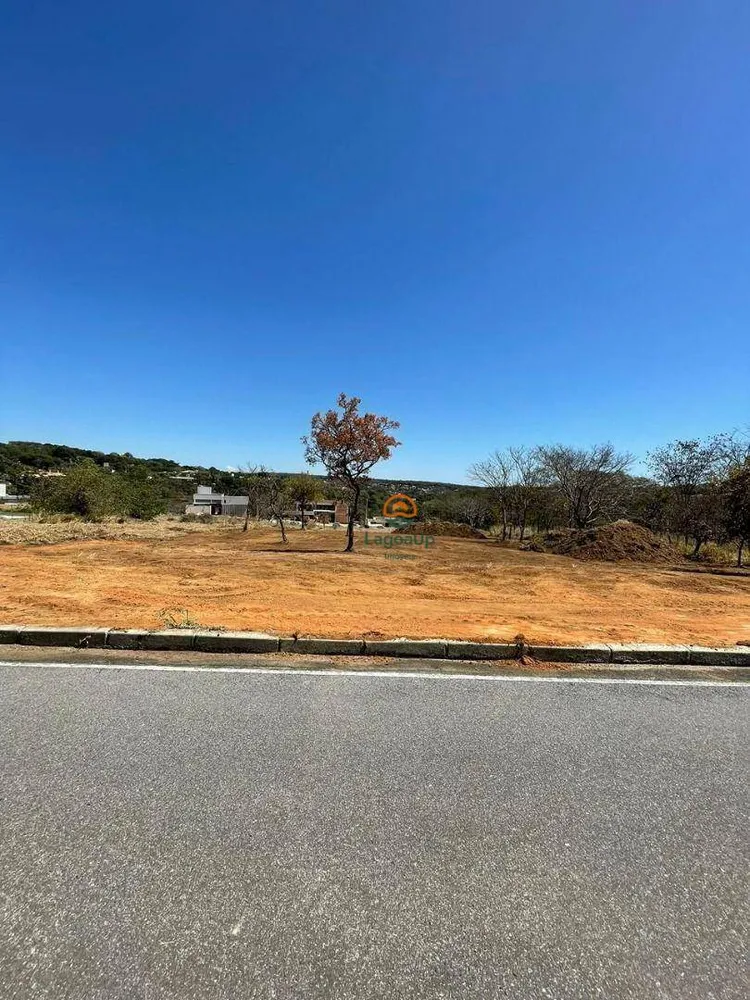 Loteamento e Condomínio, 2000 m² - Foto 1