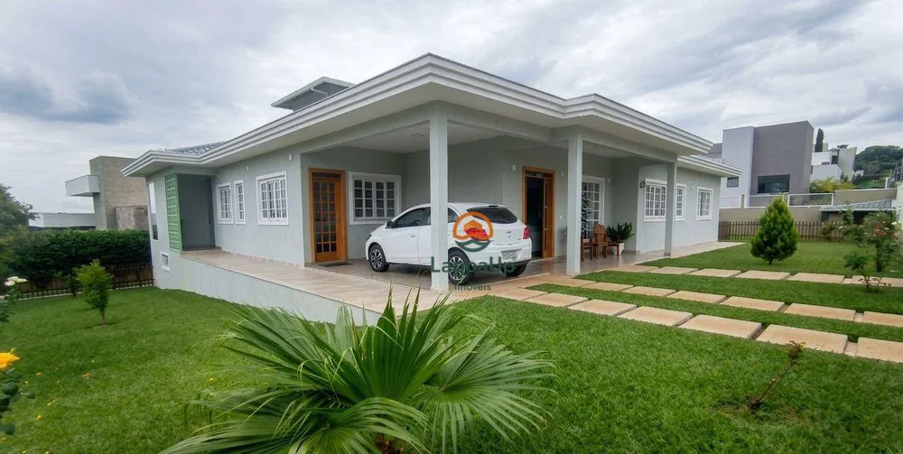 Casa, 4 quartos, 325 m² - Foto 1