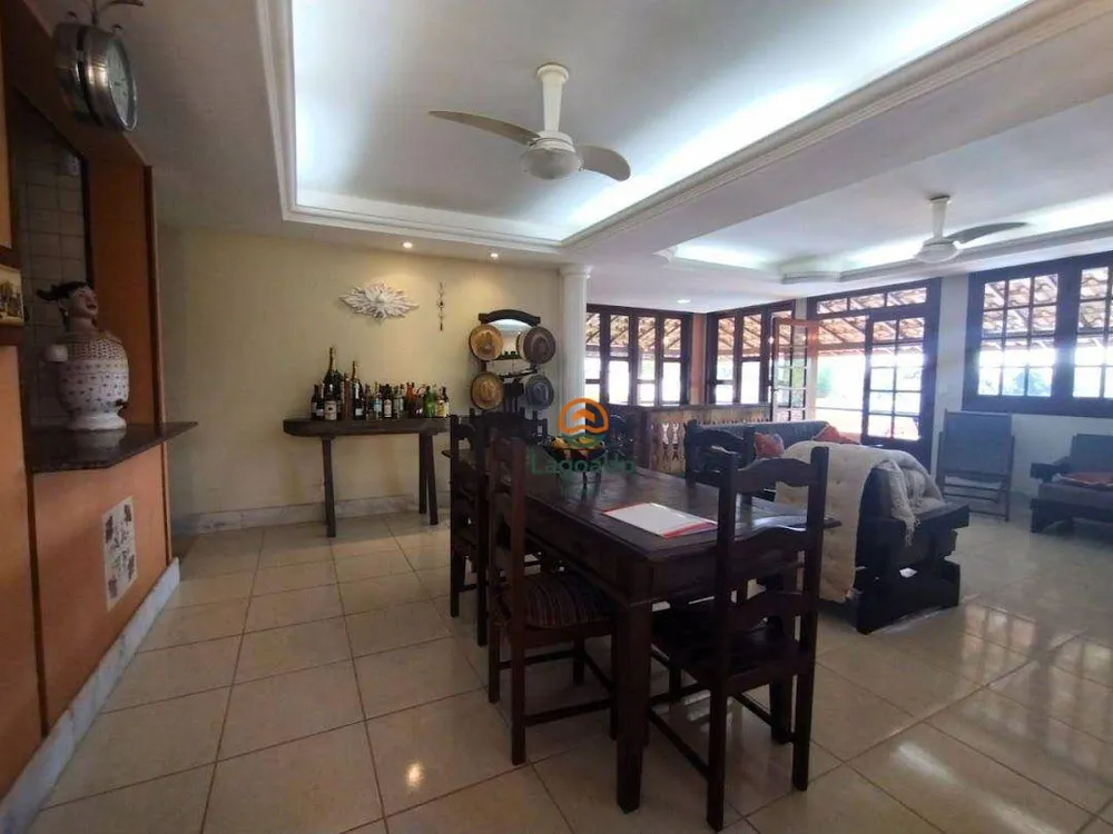 Casa, 6 quartos, 315 m² - Foto 6