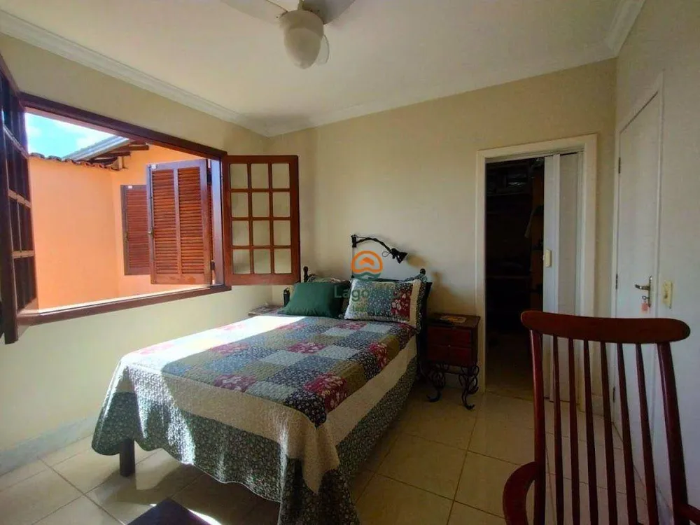 Casa, 6 quartos, 315 m² - Foto 9