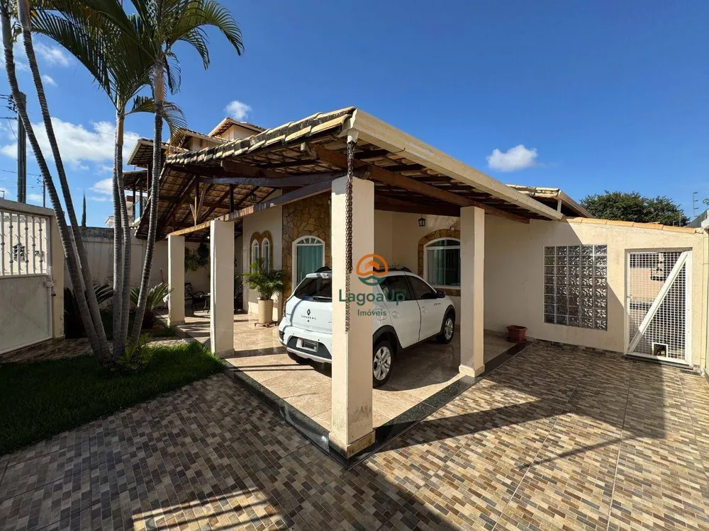 Casa, 3 quartos, 238 m² - Foto 1