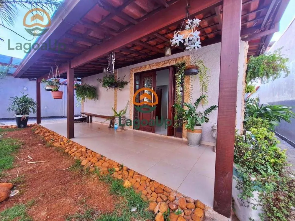 Casa, 3 quartos, 238 m² - Foto 1