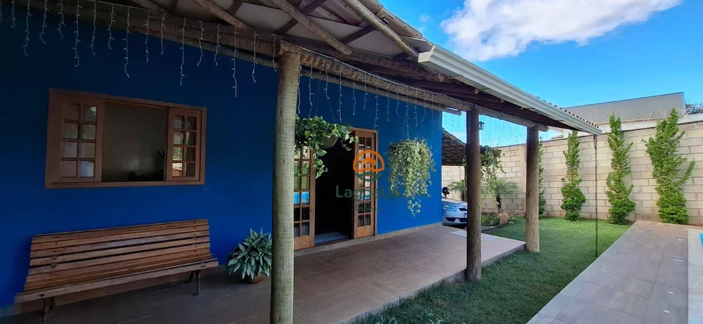 Casa, 3 quartos, 162 m² - Foto 1