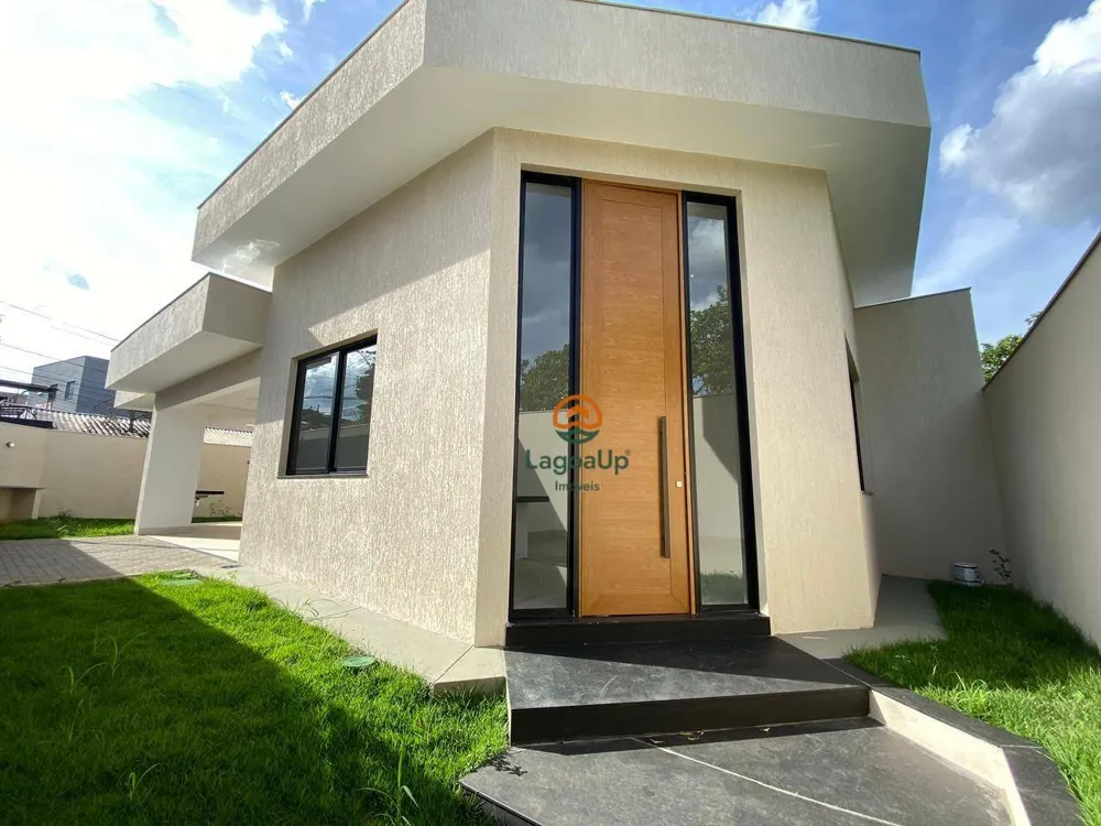 Casa, 4 quartos, 149 m² - Foto 1