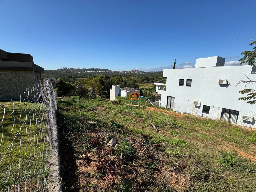 Loteamento e Condomínio, 1000 m² - Foto 1