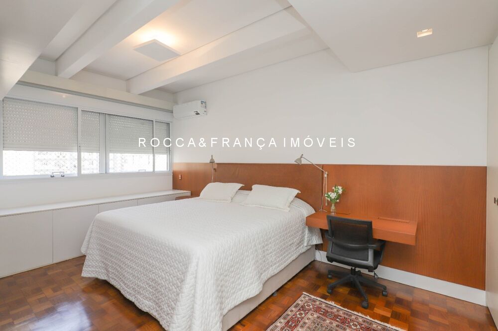 Apartamento, 3 quartos, 222 m² - Foto 1