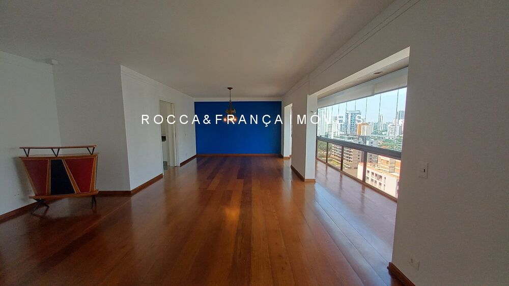 Apartamento, 3 quartos, 227 m² - Foto 2