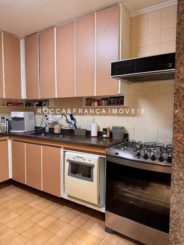 Casa, 4 quartos, 284 m² - Foto 30
