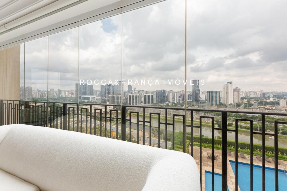 Apartamento, 3 quartos, 255 m² - Foto 1