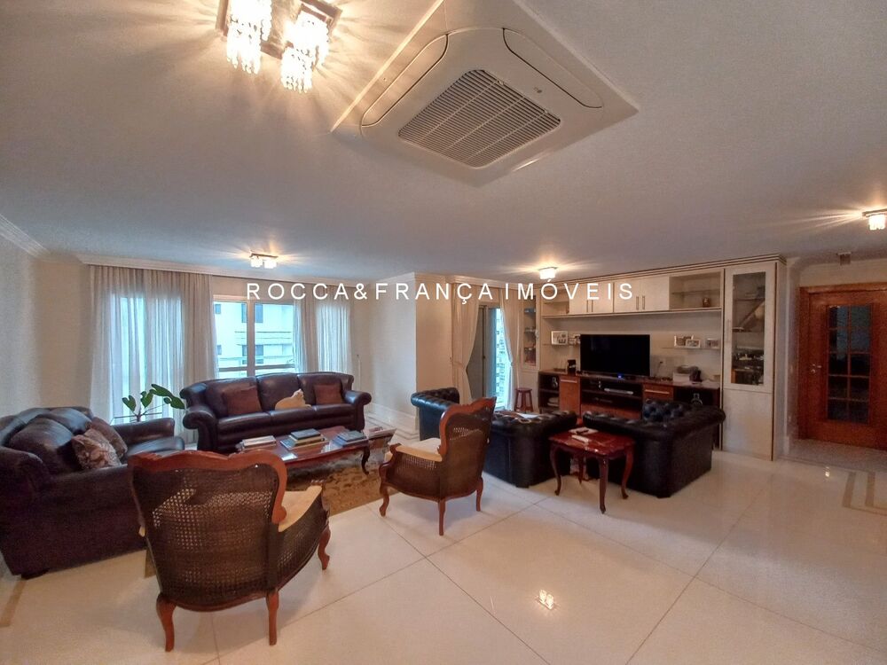 Apartamento, 3 quartos, 214 m² - Foto 1