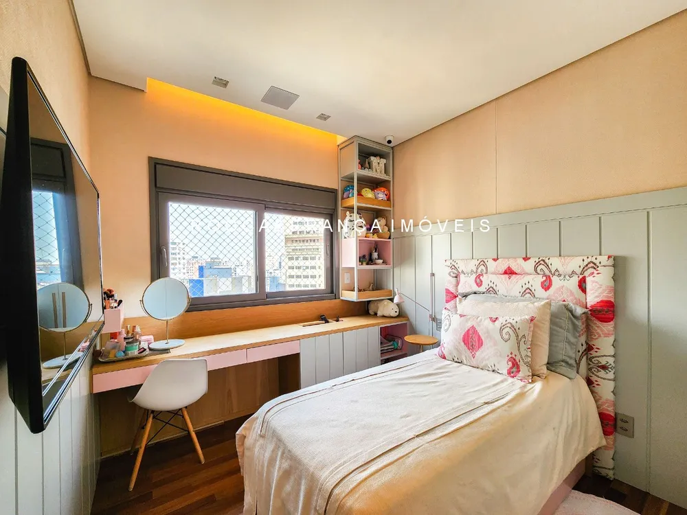 Apartamento, 3 quartos, 245 m² - Foto 9