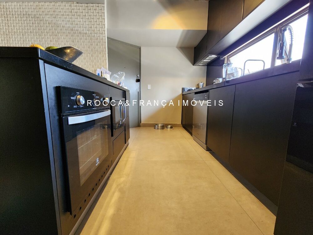 Cobertura à venda com 3 quartos, 216m² - Foto 17
