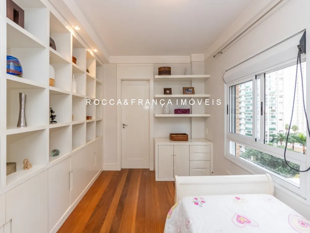 Apartamento, 3 quartos, 243 m² - Foto 9