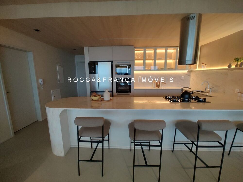 Apartamento, 3 quartos, 197 m² - Foto 1