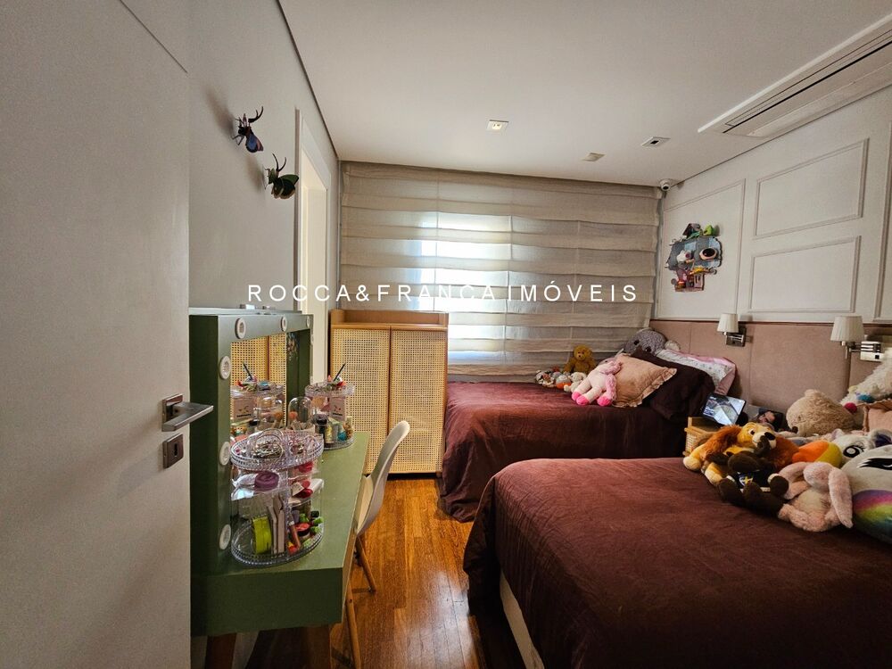 Apartamento, 3 quartos, 230 m² - Foto 2