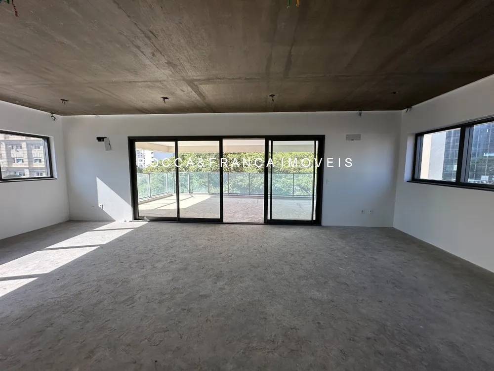 Apartamento, 4 quartos, 246 m² - Foto 1